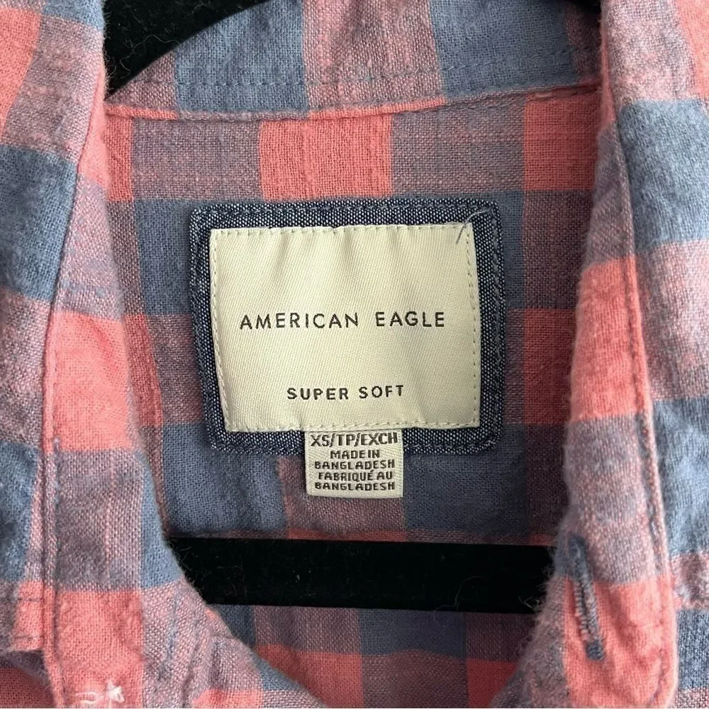 Women's American Eagle Pink & Blue Plaid Button Down Shirt - Picture 7 of 7